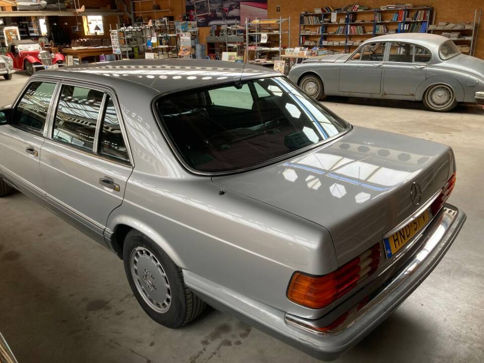Afbeelding 14/38 van Mercedes-Benz 420 SEL (1986)