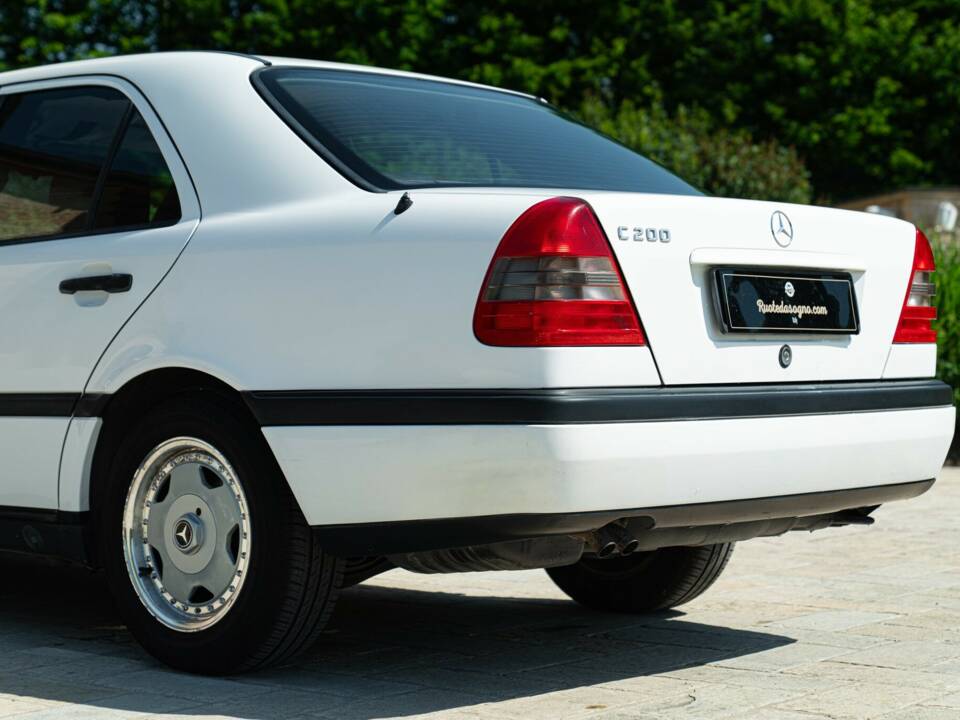 Bild 22/50 von Mercedes-Benz C 200 Kompressor (1996)