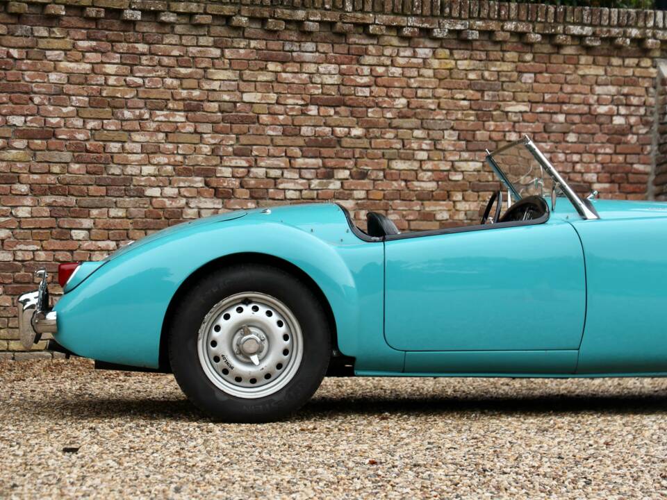 Imagen 30/50 de MG MGA Twin Cam (1959)