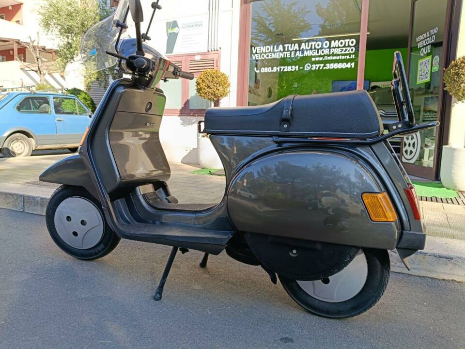 Bild 3/31 von Piaggio Vespa Cosa 125 (1988)