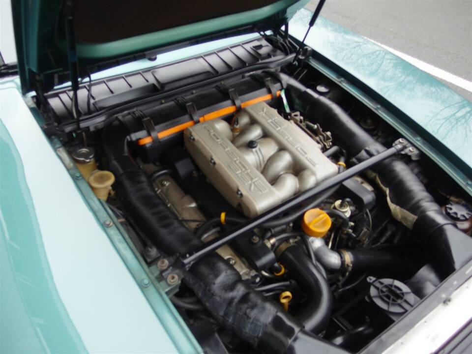 Bild 70/99 von Porsche 928 GTS (1992)