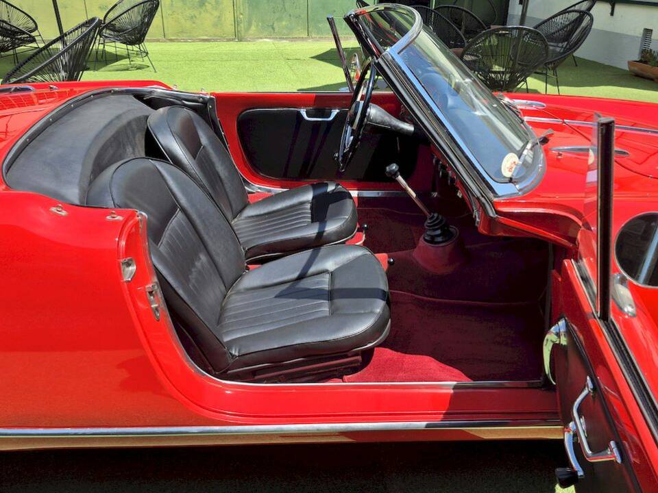 Image 33/71 of Alfa Romeo Giulietta Spider (1961)