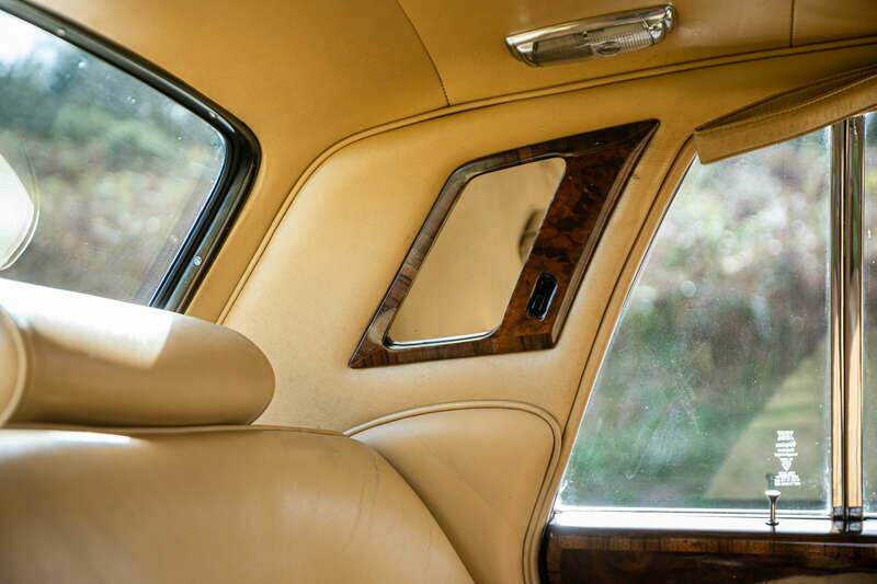 Bild 17/48 von Rolls-Royce Silver Shadow II (1978)
