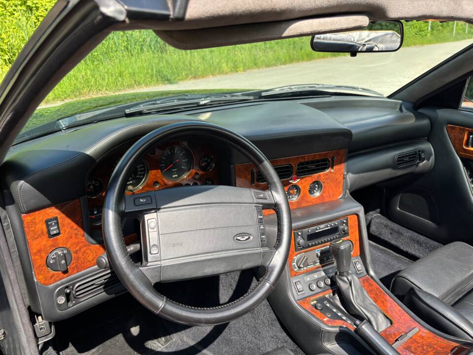 Imagen 4/5 de Aston Martin Virage Volante (1994)