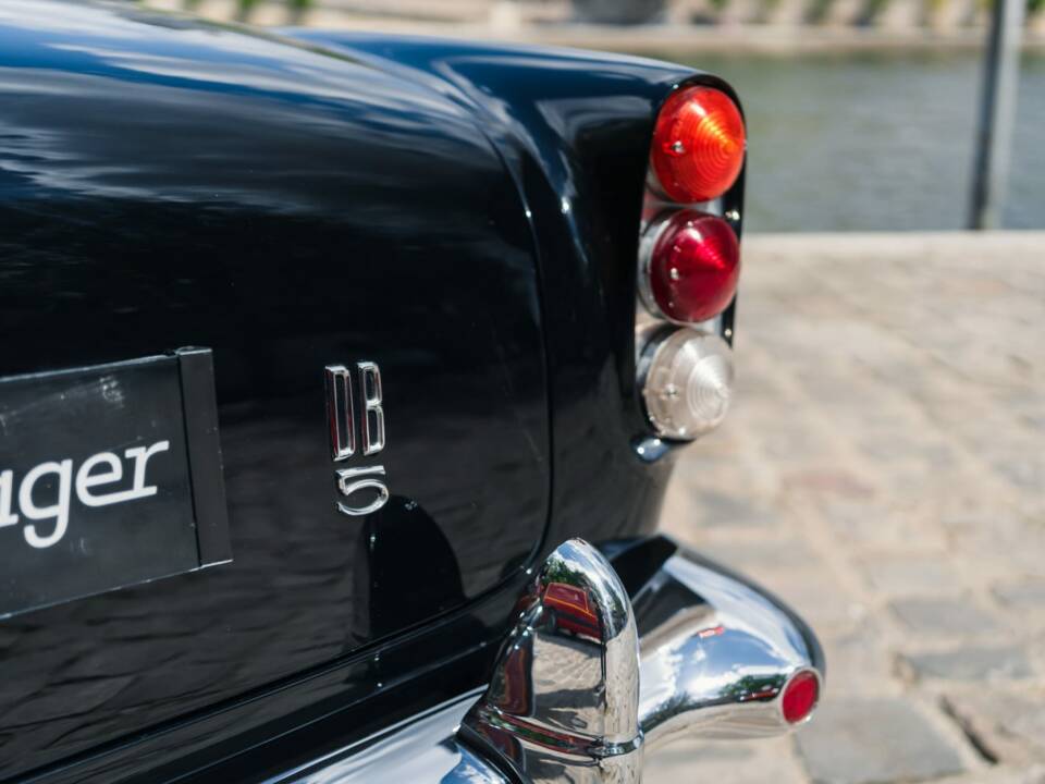 Afbeelding 35/75 van Aston Martin DB 5 Volante (1964)