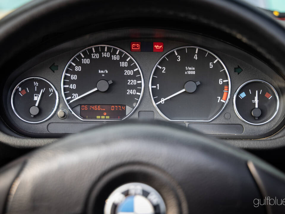 Image 31/45 of BMW Z3 2.2i (2000)