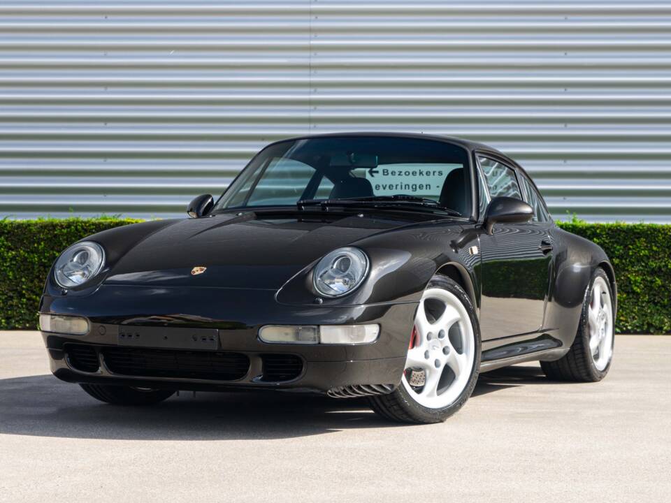Bild 1/24 von Porsche 911 Carrera 4S (1996)