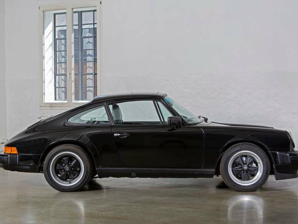 Bild 3/25 von Porsche 911 Carrera 3.2 (1987)