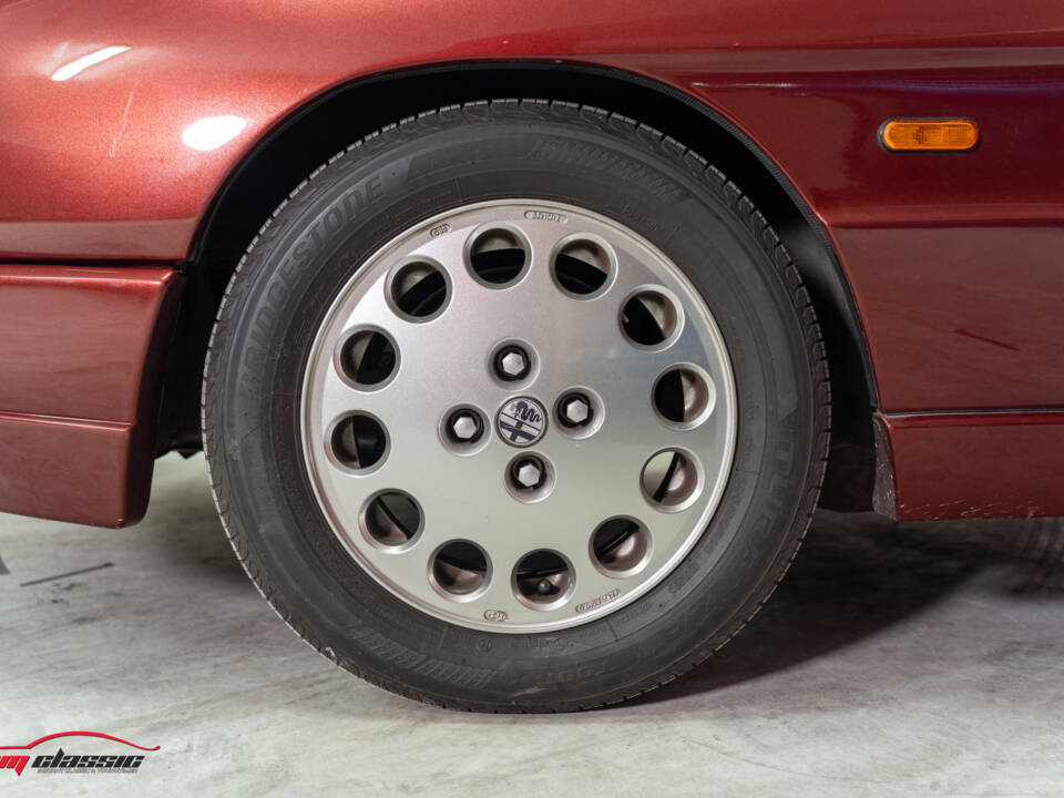 Afbeelding 8/18 van Alfa Romeo 2.0 Spider (1991)