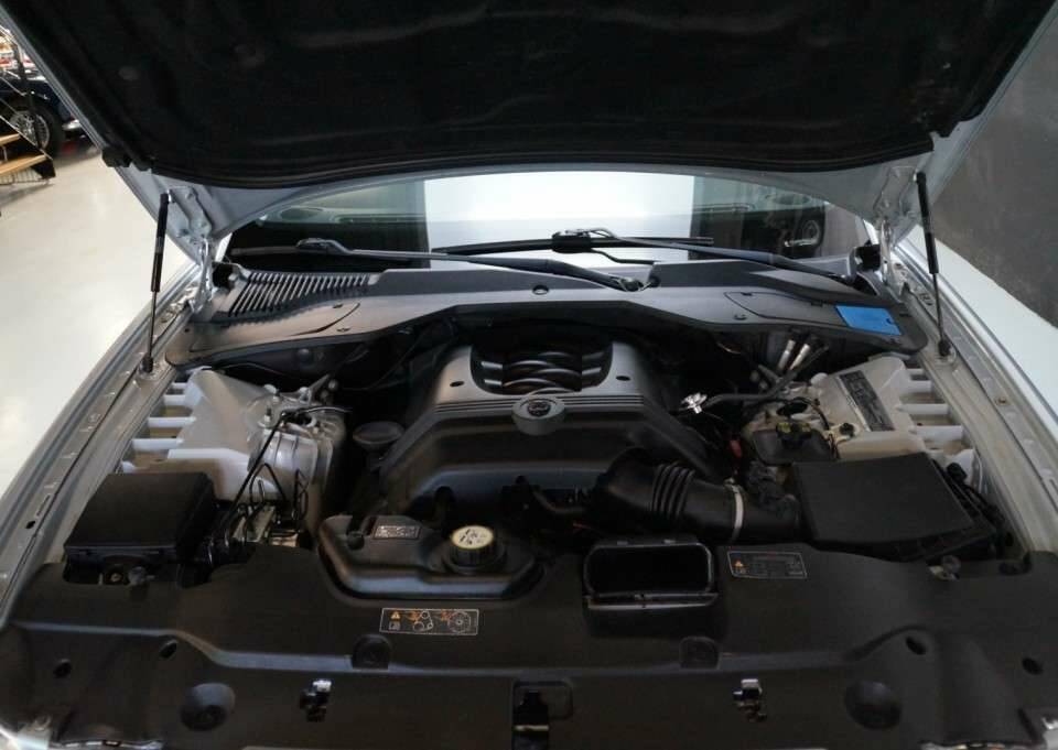 Image 10/50 of Jaguar XJ 8 4.2 (2007)