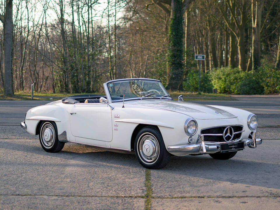 Image 3/42 de Mercedes-Benz 190 SL (1961)