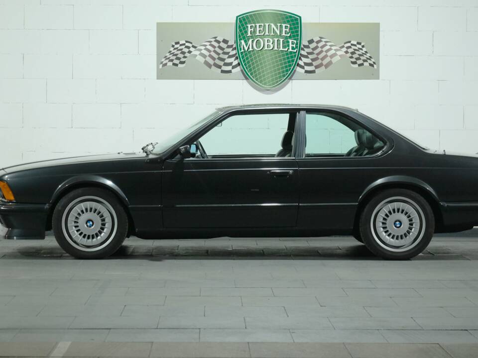 Image 2/35 of BMW M 635 CSi (1984)