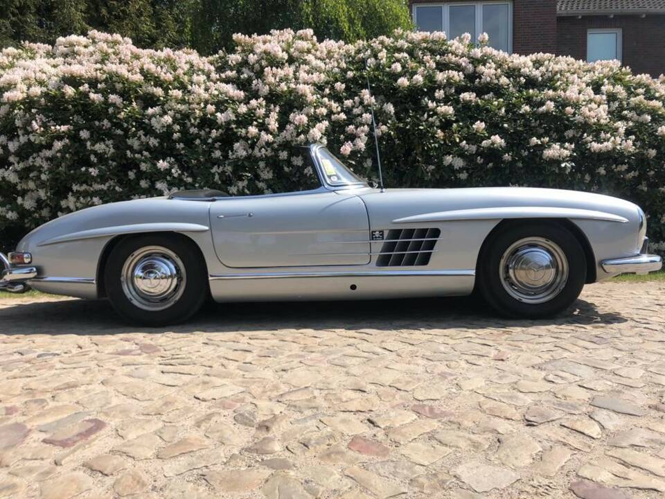 Obraz 7/7 pojazdu Mercedes-Benz 300 SL Roadster (1961)