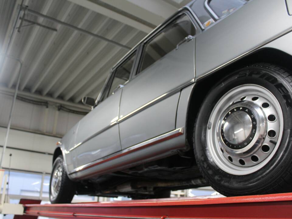 Afbeelding 18/50 van Alfa Romeo Giulia 1600 S (1968)