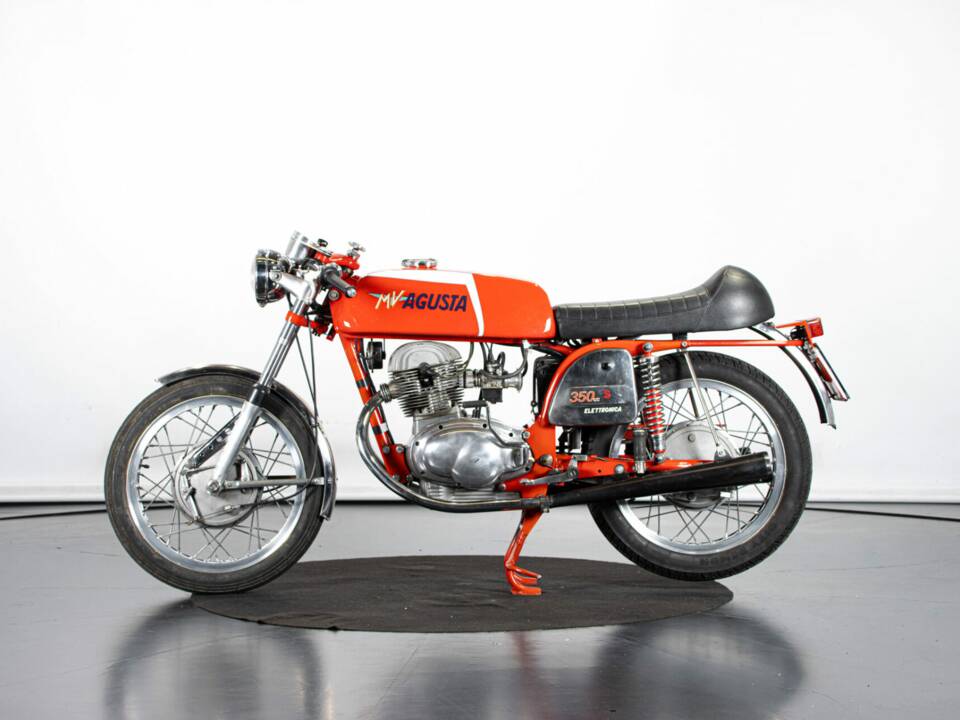 Image 1/50 of MV Agusta 350 S (1972)