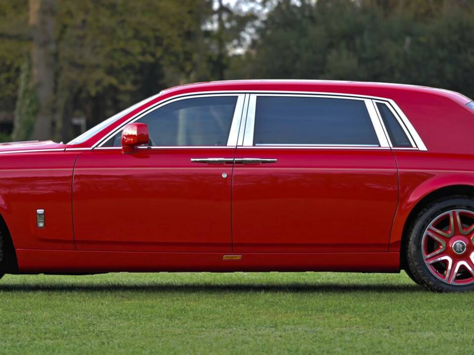 Image 9/50 of Rolls-Royce Phantom VII (2016)