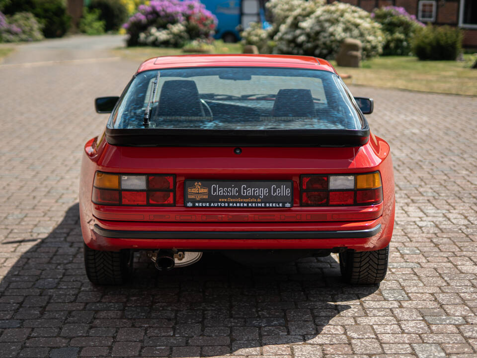 Image 18/36 de Porsche 944 (1987)