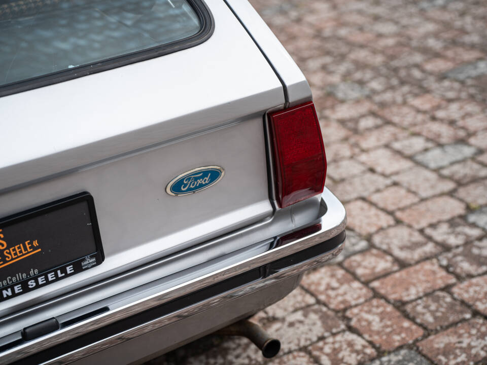 Image 15/36 of Ford Fiesta (1977)