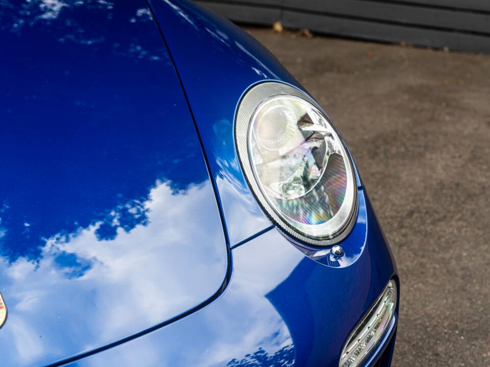 Image 49/50 of Porsche 911 Carrera S (2010)
