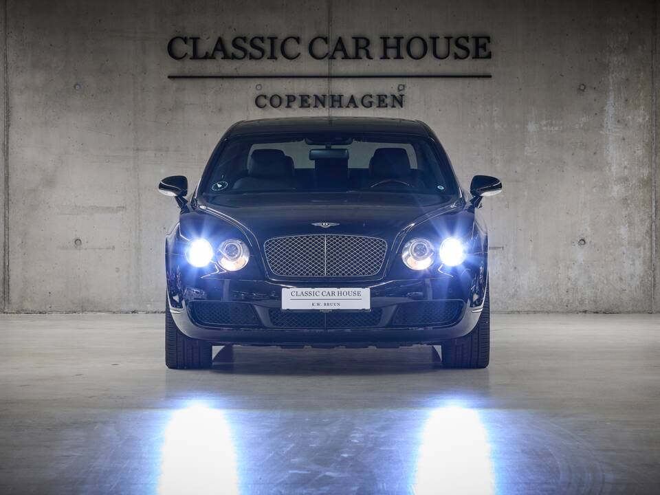 Image 3/100 of Bentley Continental Flying Spur (2008)
