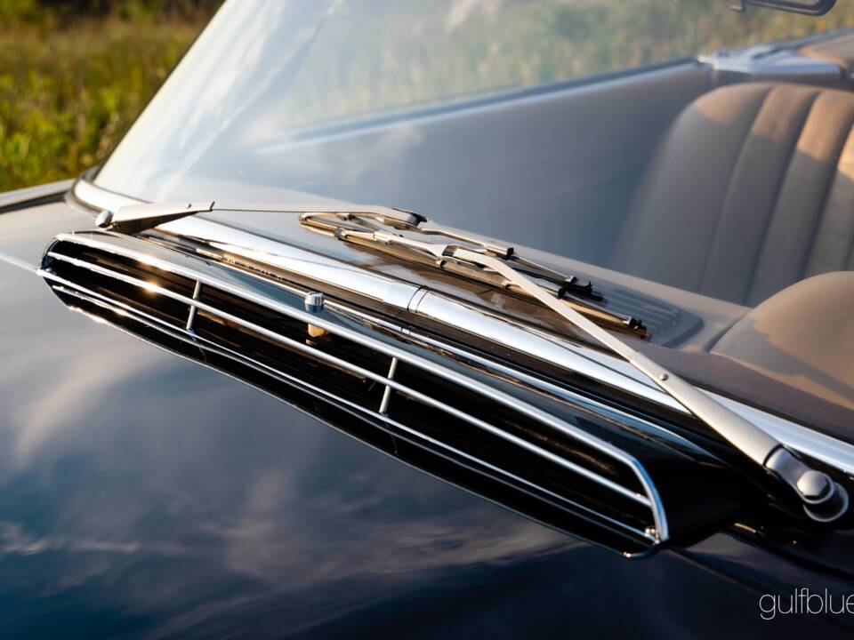 Image 19/79 de Mercedes-Benz 280 SL (1969)