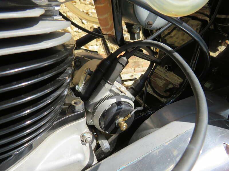 Image 24/45 of BSA A 10 Rocket Gold Star (1963)