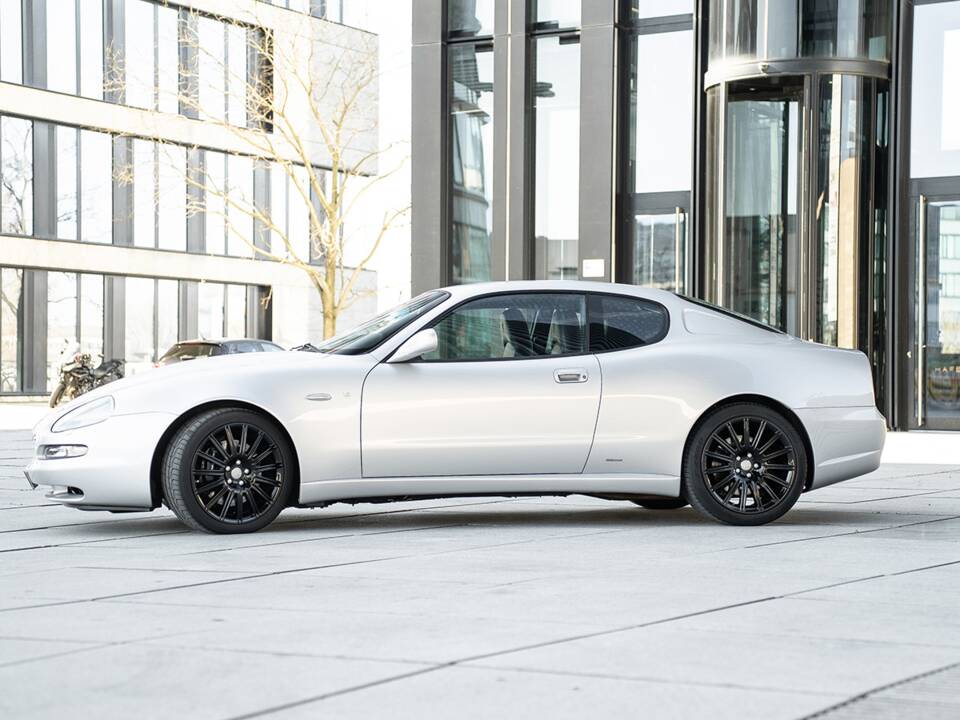 Bild 13/48 von Maserati 4200 (2004)