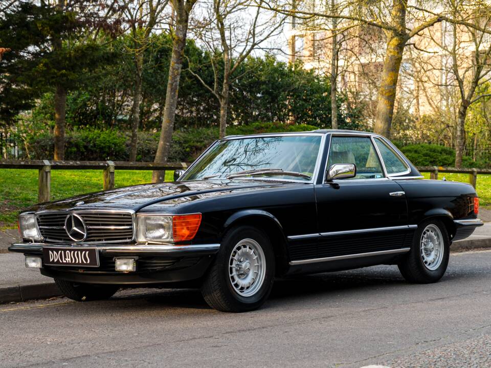 Imagen 1/28 de Mercedes-Benz 380 SL (1985)