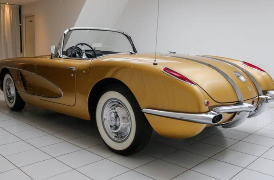 Image 3/100 of Chevrolet Corvette (1958)