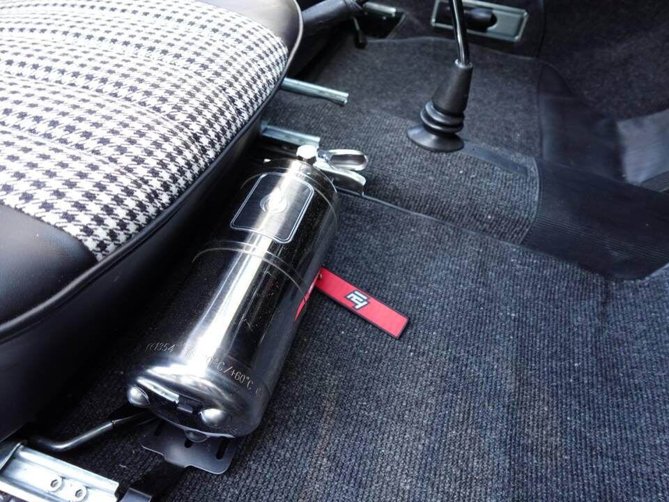 Bild 18/42 von Porsche 911 2.0 T (1968)