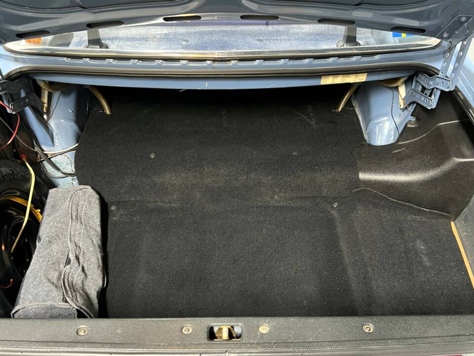 Bild 8/18 von Volvo 244 DLS (1980)