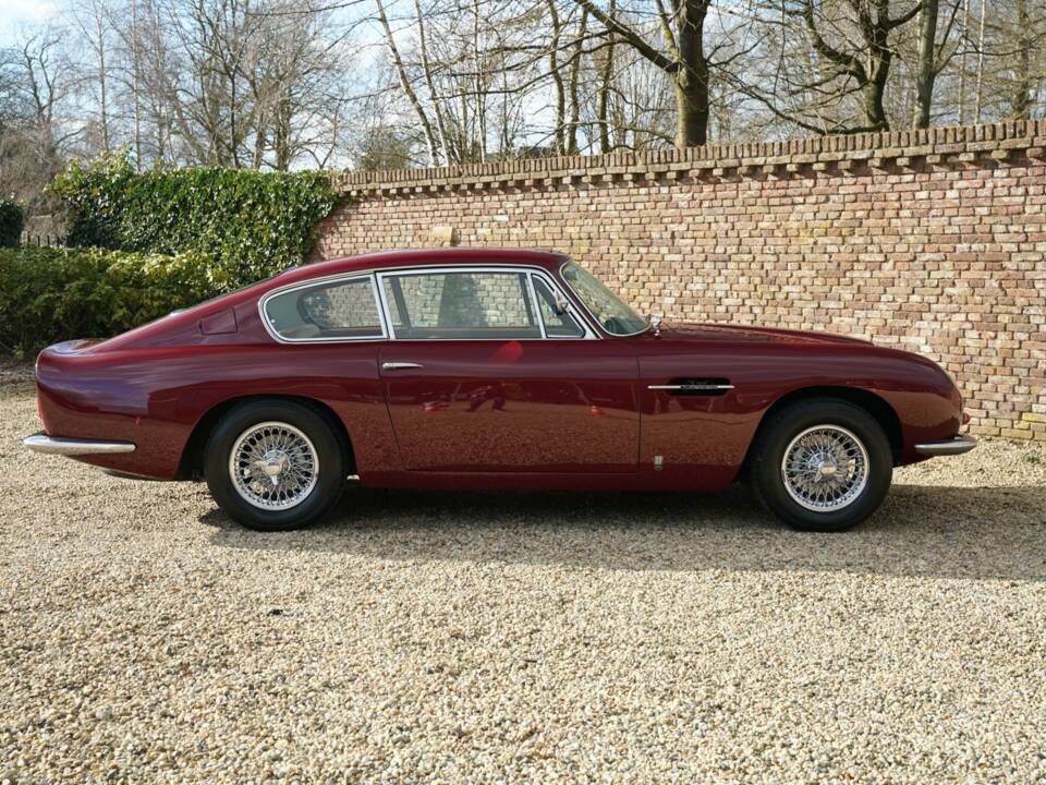 Bild 16/50 von Aston Martin DB 6 Vantage (1966)