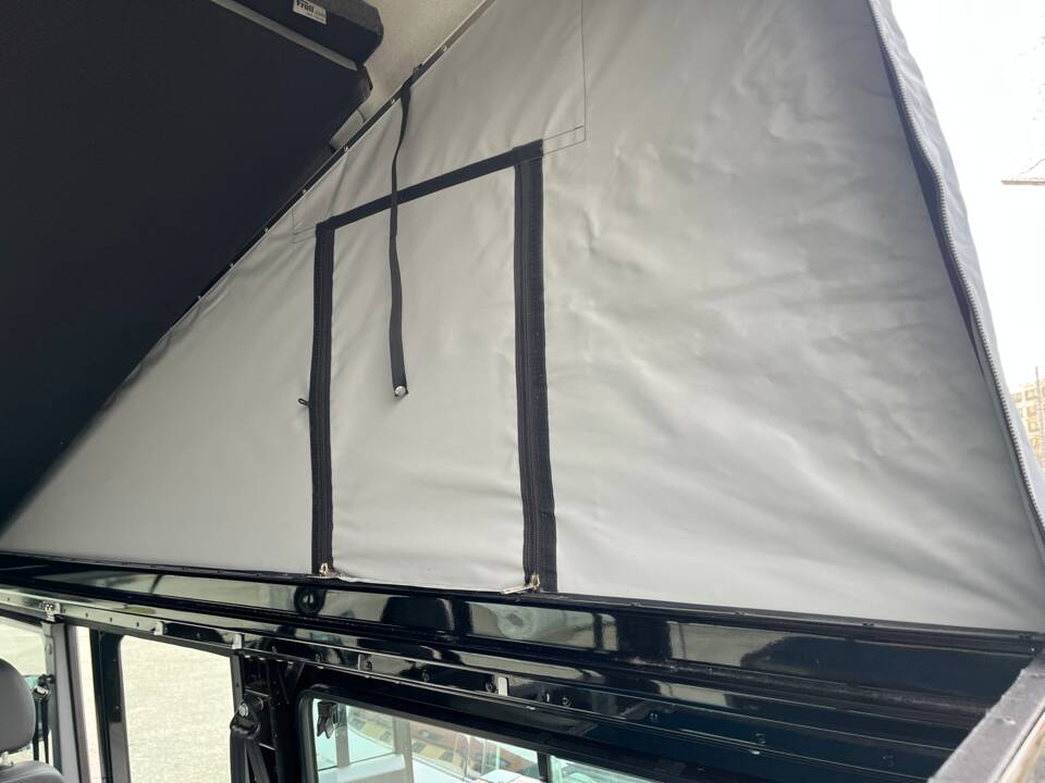 Image 52/93 of Land Rover Defender 110 (2014)