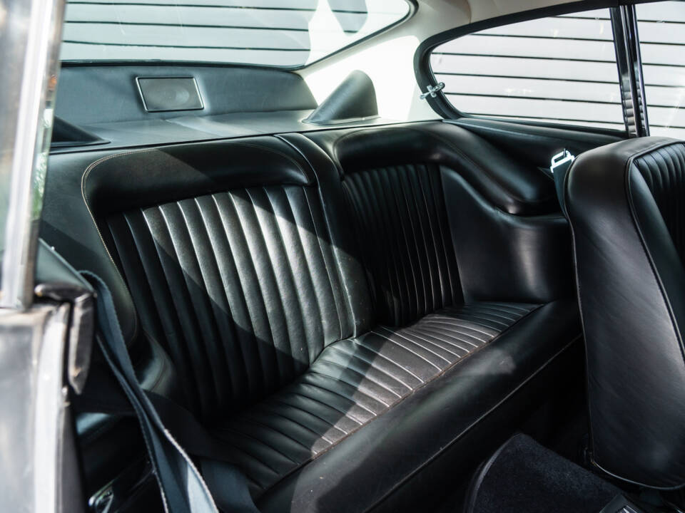 Imagen 30/49 de Aston Martin DB 6 Mk II (1970)