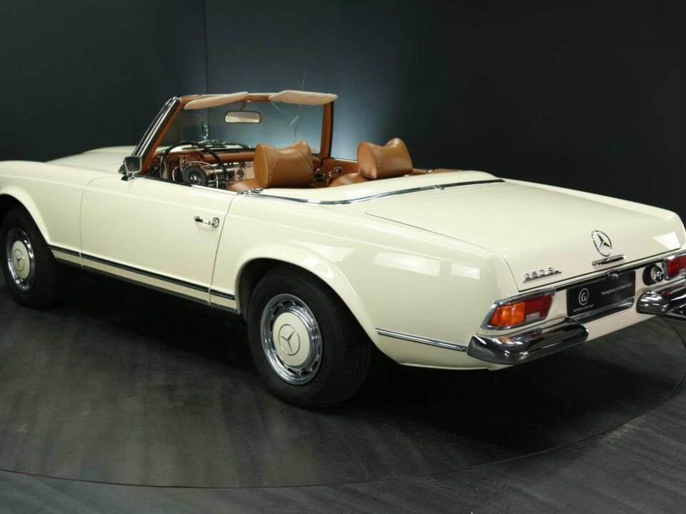 Imagen 4/30 de Mercedes-Benz 280 SL (1971)