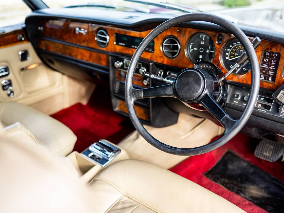 Afbeelding 48/50 van Rolls-Royce Corniche I (1982)