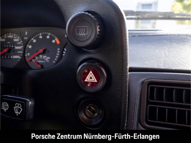 Image 30/46 of Porsche 928 S (1985)