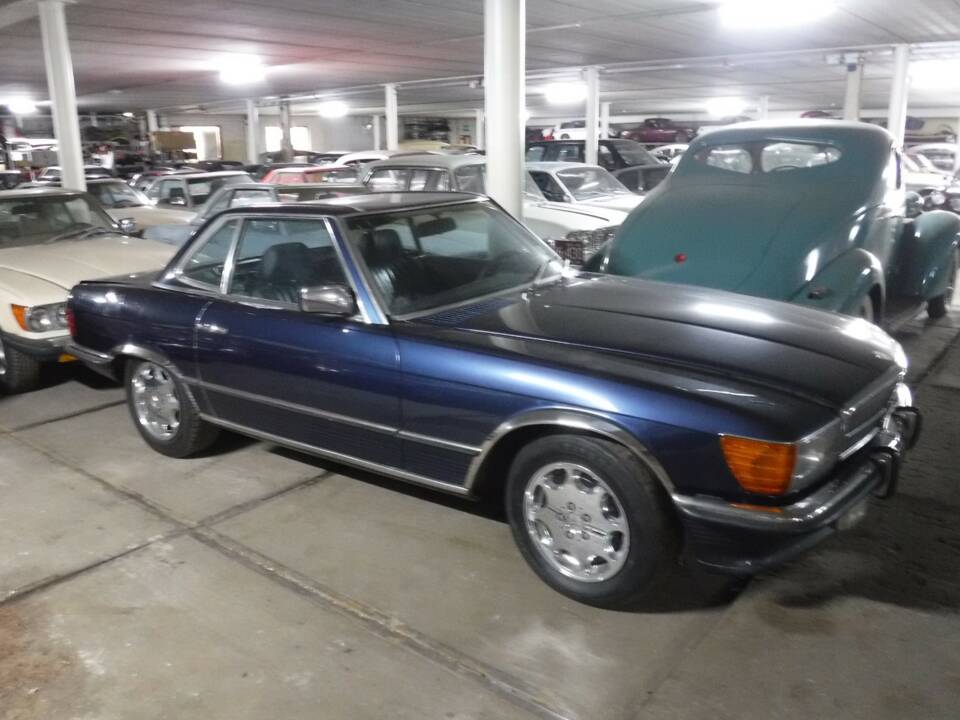 Image 43/50 of Mercedes-Benz 380 SL (1982)