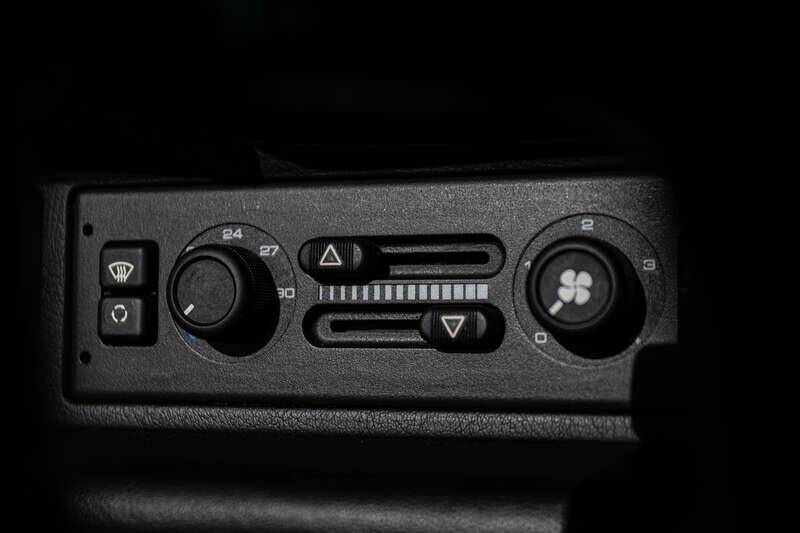 Image 23/50 of Porsche 911 Turbo (1995)