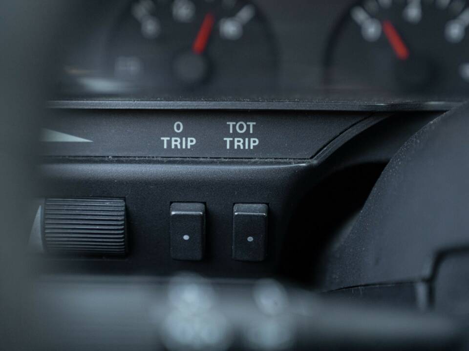 Image 39/50 of Alfa Romeo 164 2.0 Super (1995)