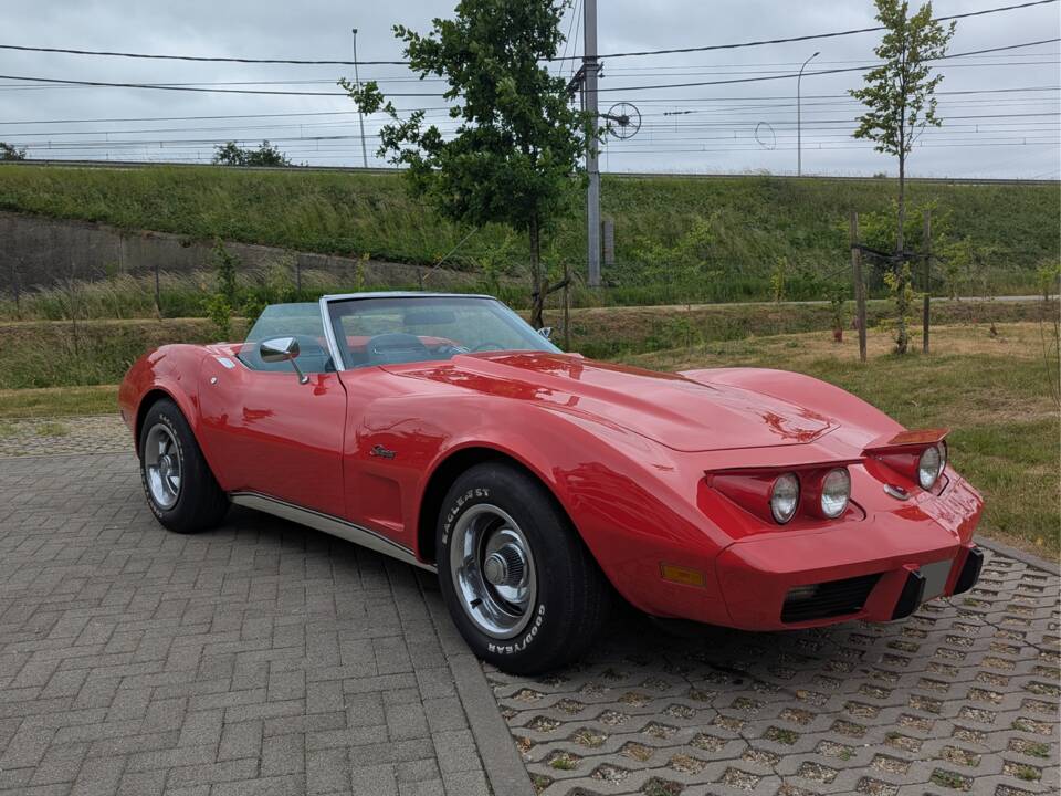 Bild 2/7 von Chevrolet Corvette Stingray (1975)