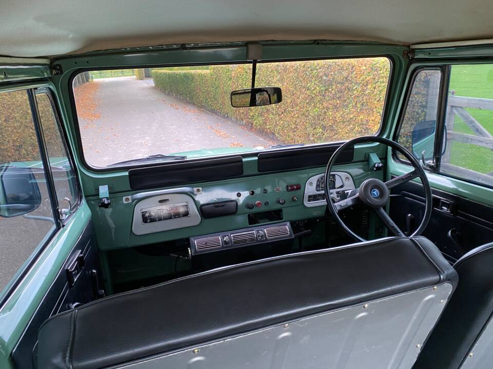 Image 14/18 de Toyota Land Cruiser FJ 40 (1978)