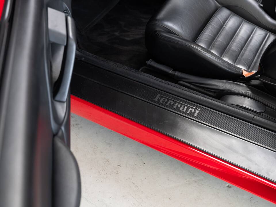 Immagine 4/4 di Ferrari F 355 Spider (1999)