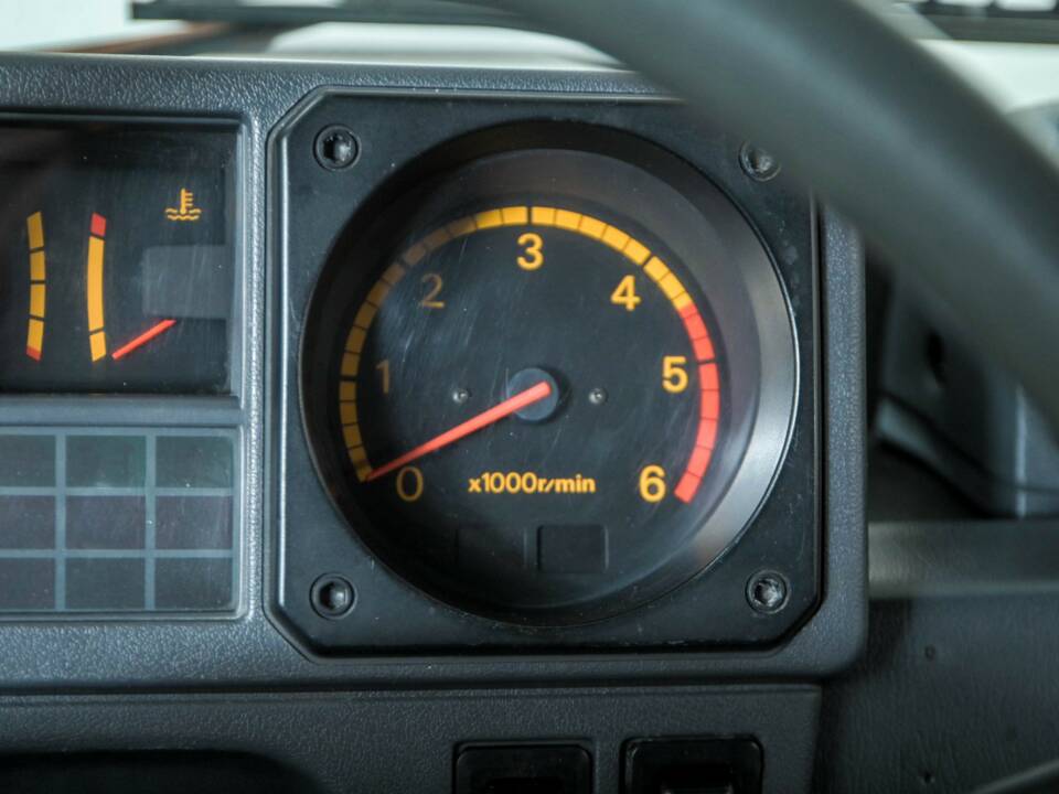 Image 13/50 of Mitsubishi Shogun TD (1987)