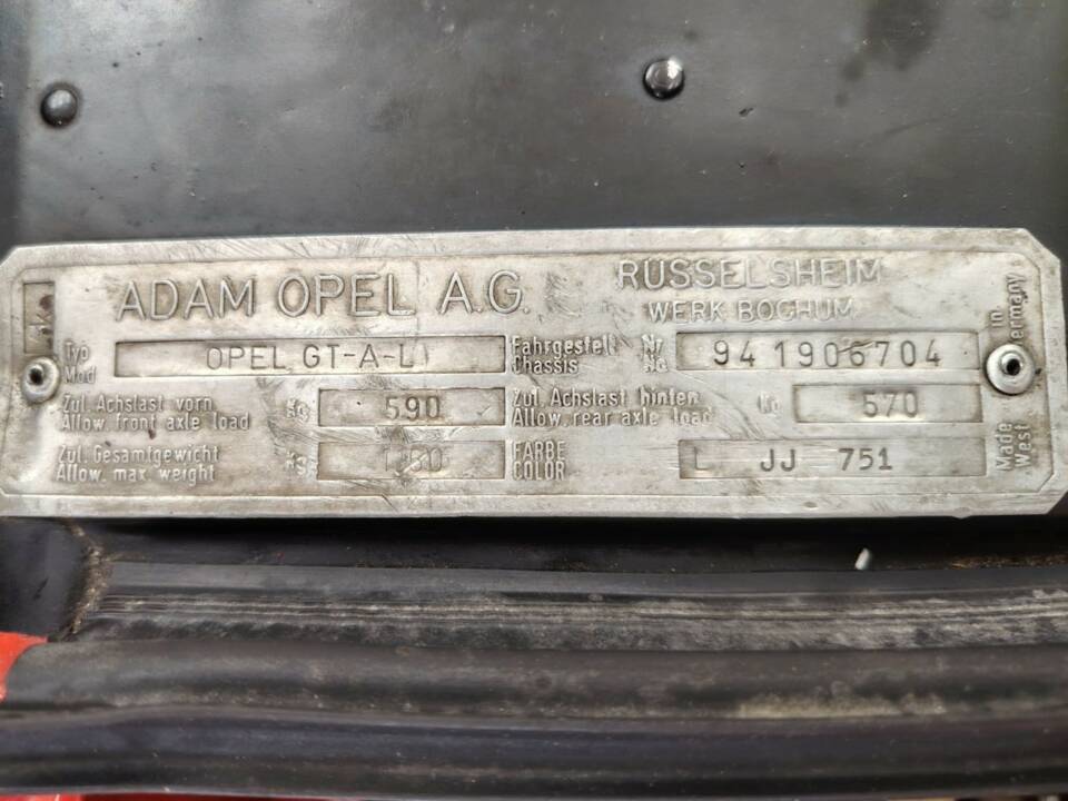 Image 70/71 of Opel GT 1900 (1970)