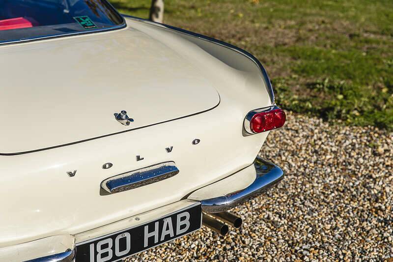 Image 31/50 of Volvo P 1800 (1962)