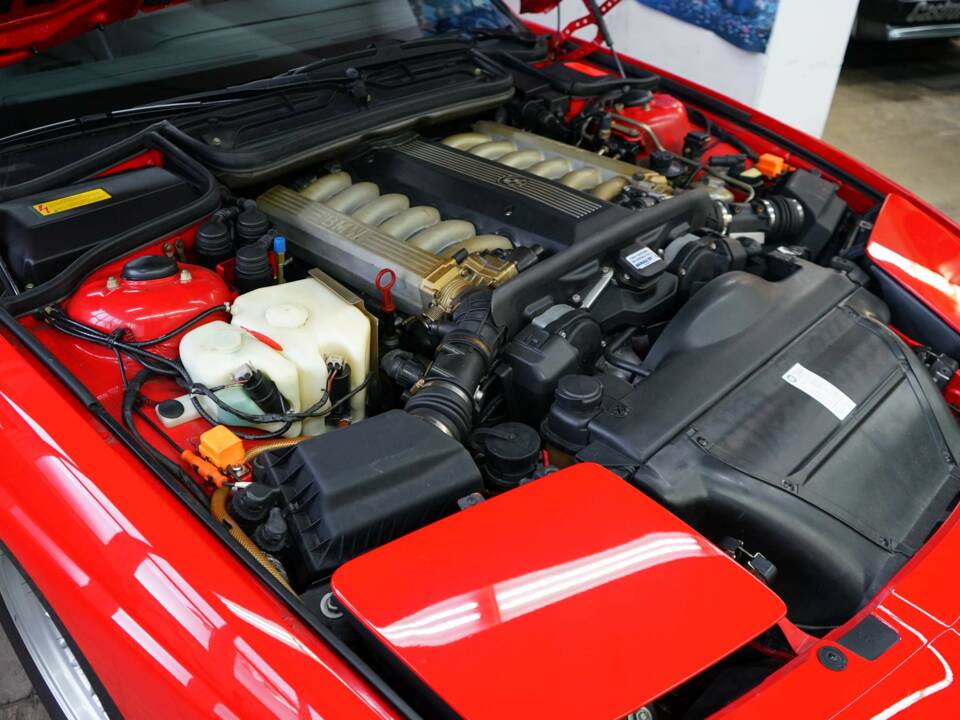 Immagine 36/50 di BMW 850i (1990)