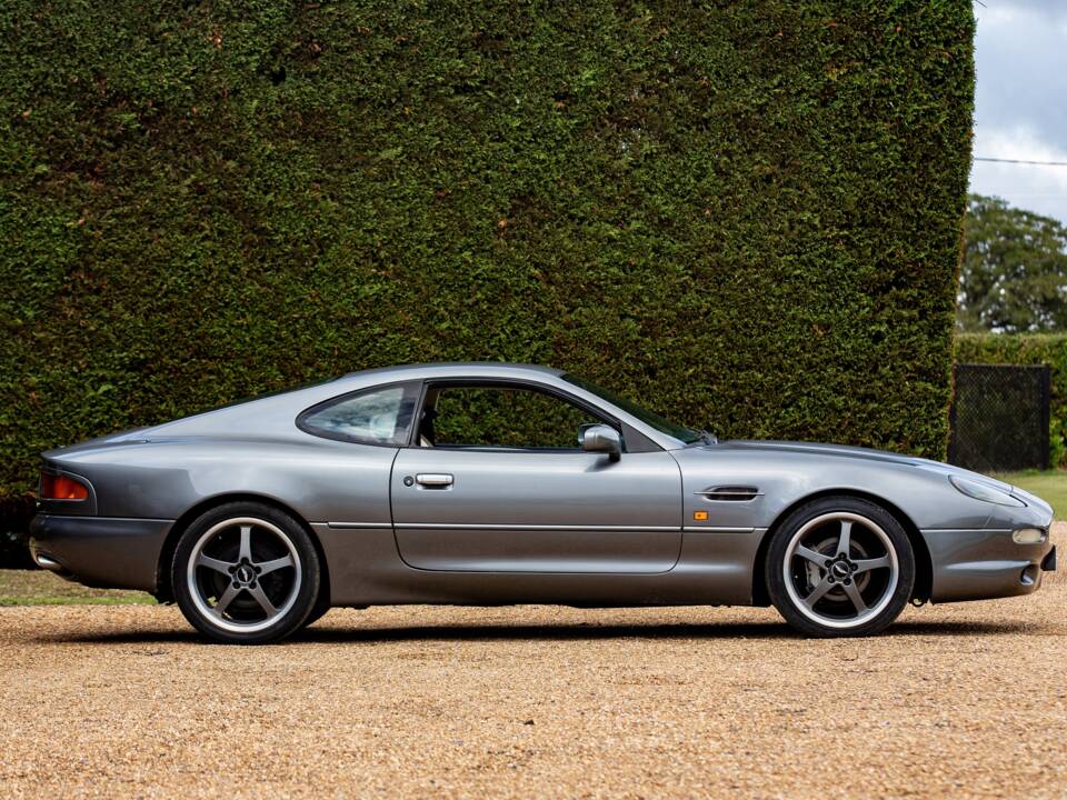 Bild 2/32 von Aston Martin DB 7 Vantage Prototype (1995)