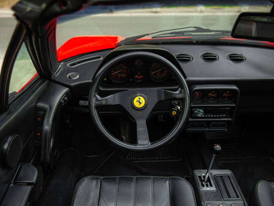 Image 60/95 of Ferrari 328 GTS (1988)