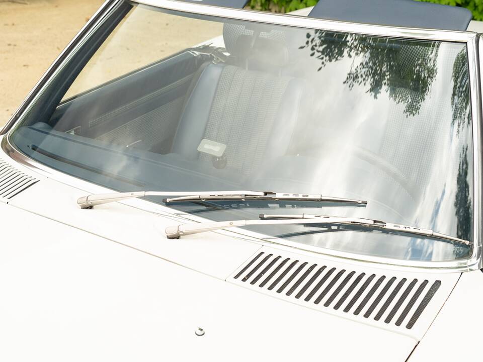 Afbeelding 16/42 van Mercedes-Benz 280 SL (1977)